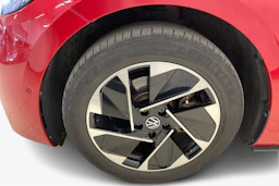Punainen Volkswagen ID.3 2023 kuva 12.