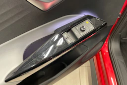 Punainen Volkswagen ID.3 2023 kuva 20.