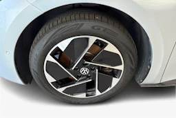 harmaa Volkswagen ID.3 2023 kuva 9.