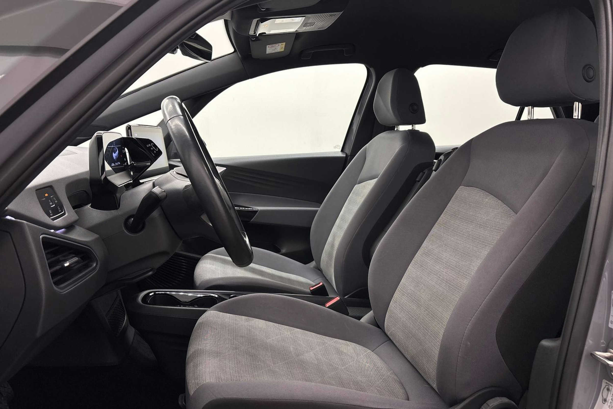 harmaa Volkswagen ID.3 2023 kuva 11.