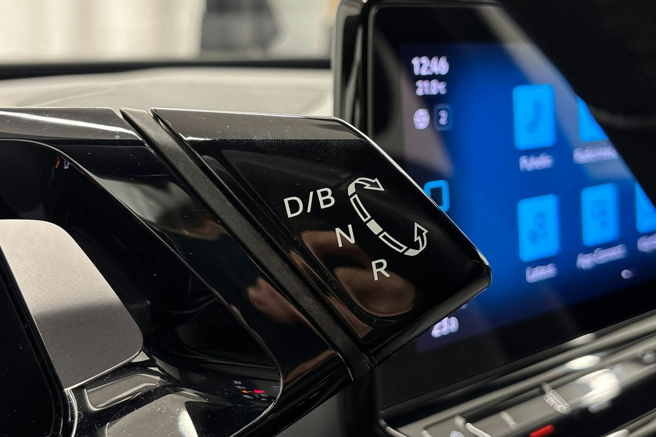 harmaa Volkswagen ID.3 2023 kuva 16.