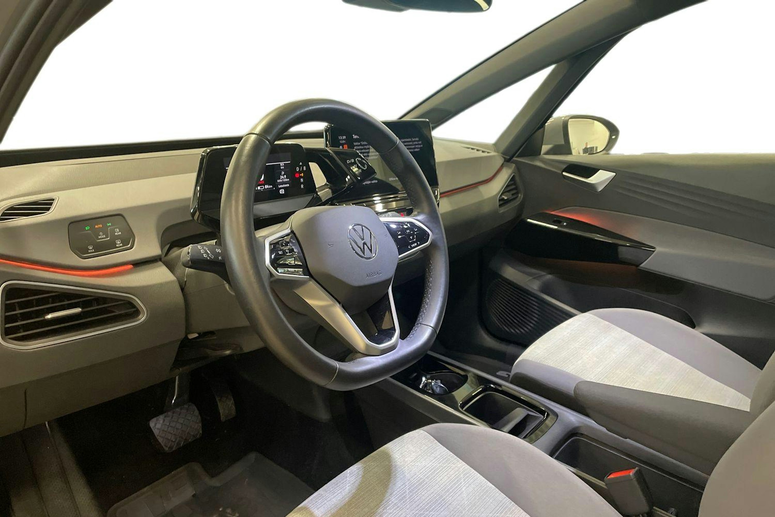 harmaa Volkswagen ID.3 2023 kuva 7.