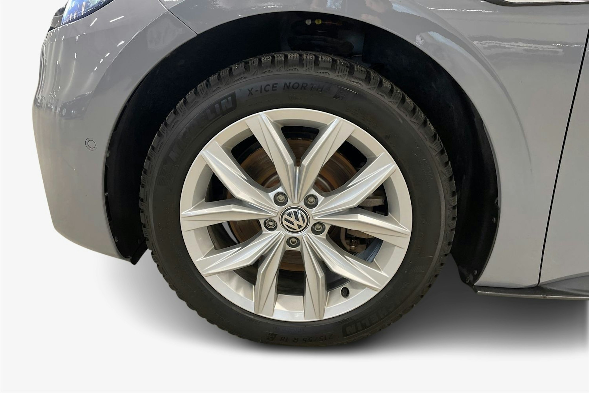 harmaa Volkswagen ID.3 2023 kuva 11.