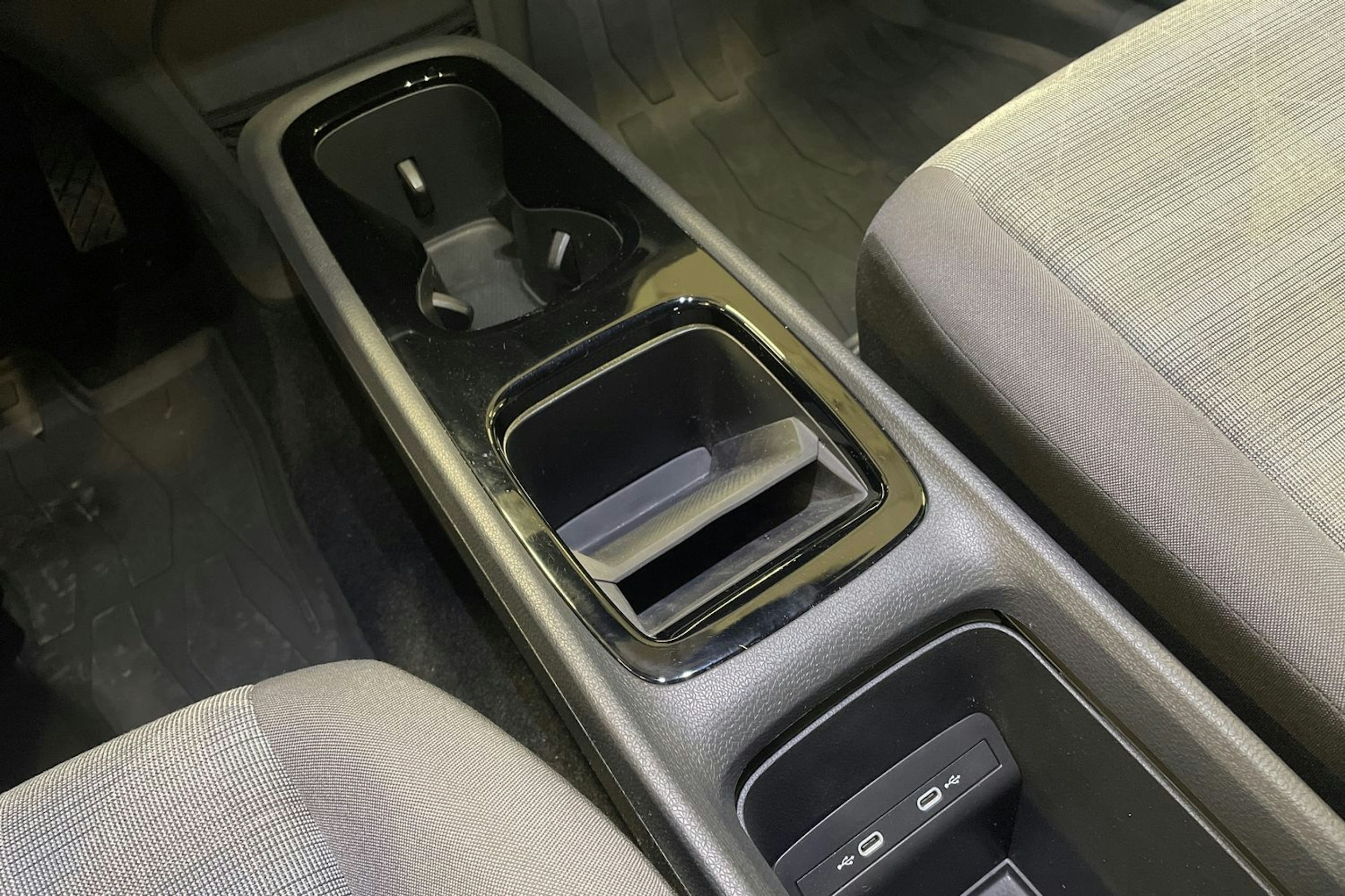 harmaa Volkswagen ID.3 2023 kuva 33.