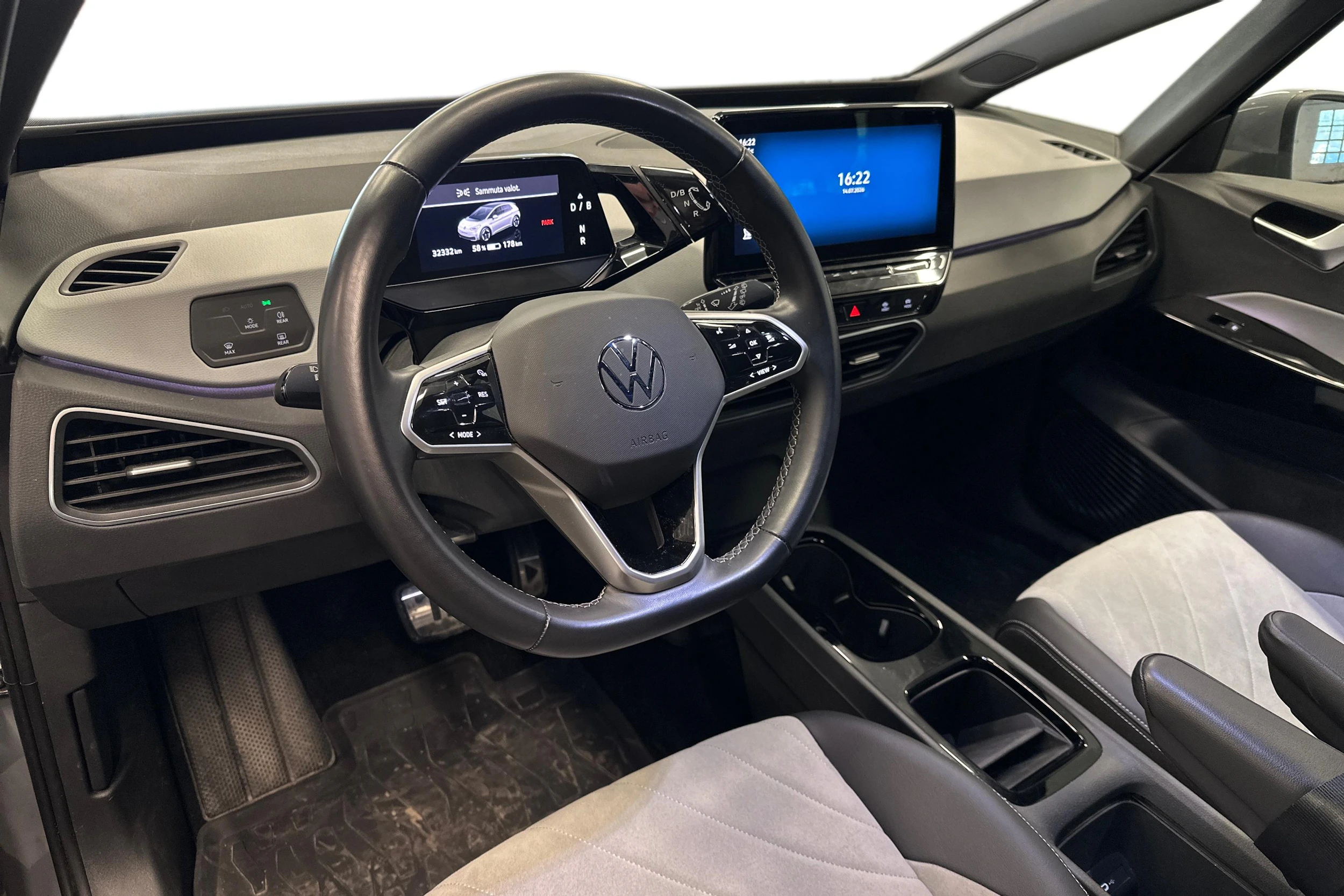 harmaa Volkswagen ID.3 2023 kuva 3.