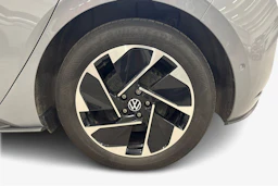 harmaa Volkswagen ID.3 2023 kuva 9.