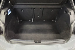 harmaa Volkswagen ID.3 2023 kuva 14.