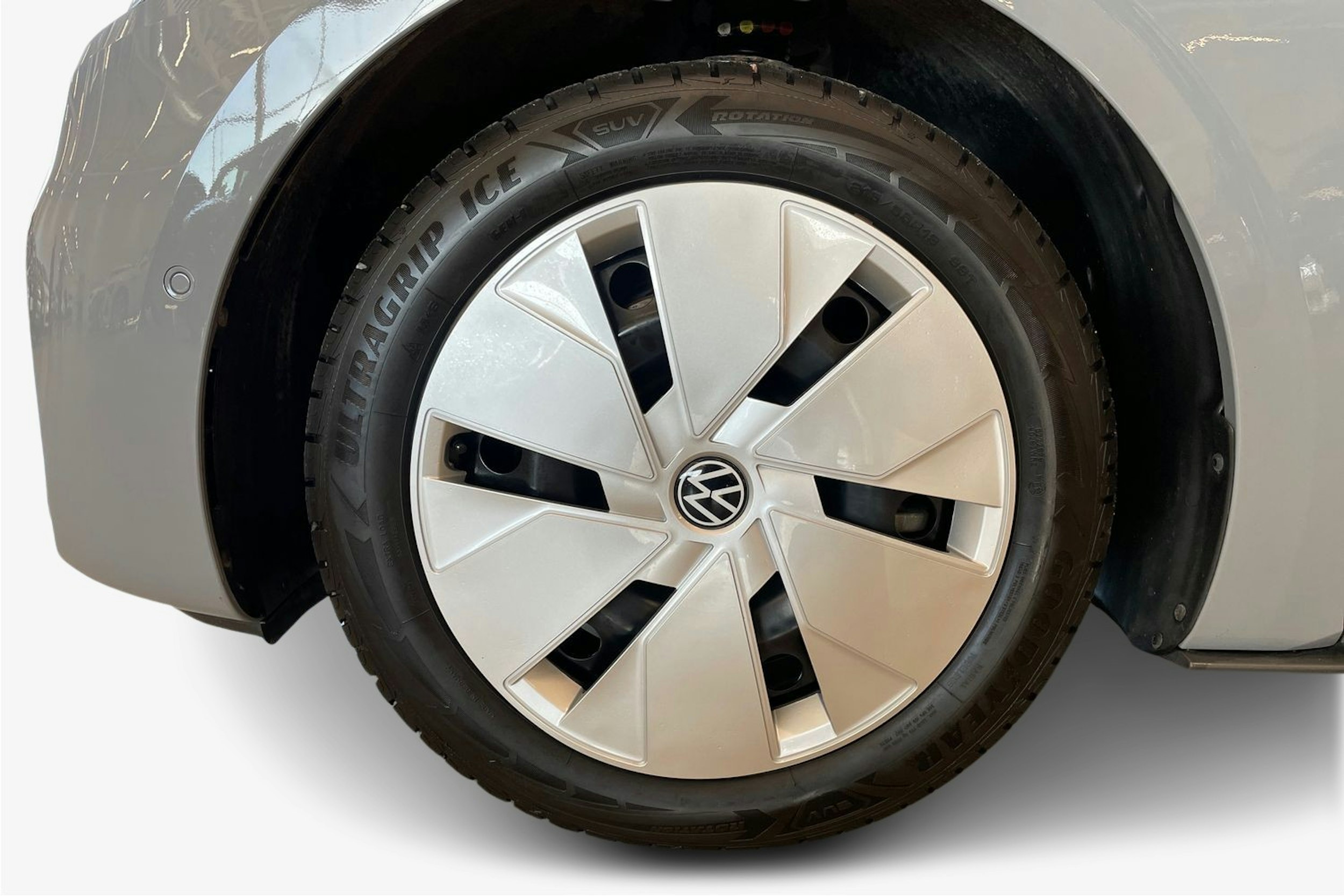 harmaa Volkswagen ID.3 2023 kuva 11.