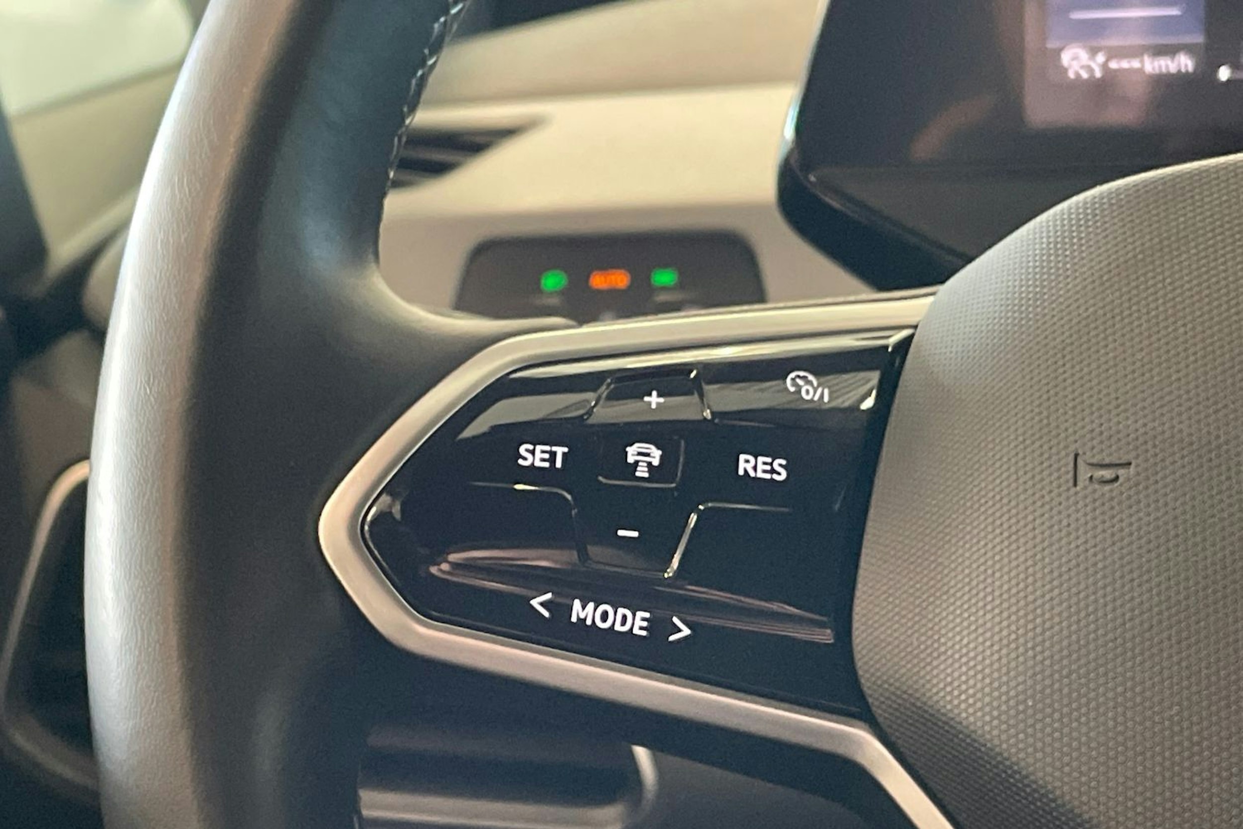 harmaa Volkswagen ID.3 2023 kuva 17.