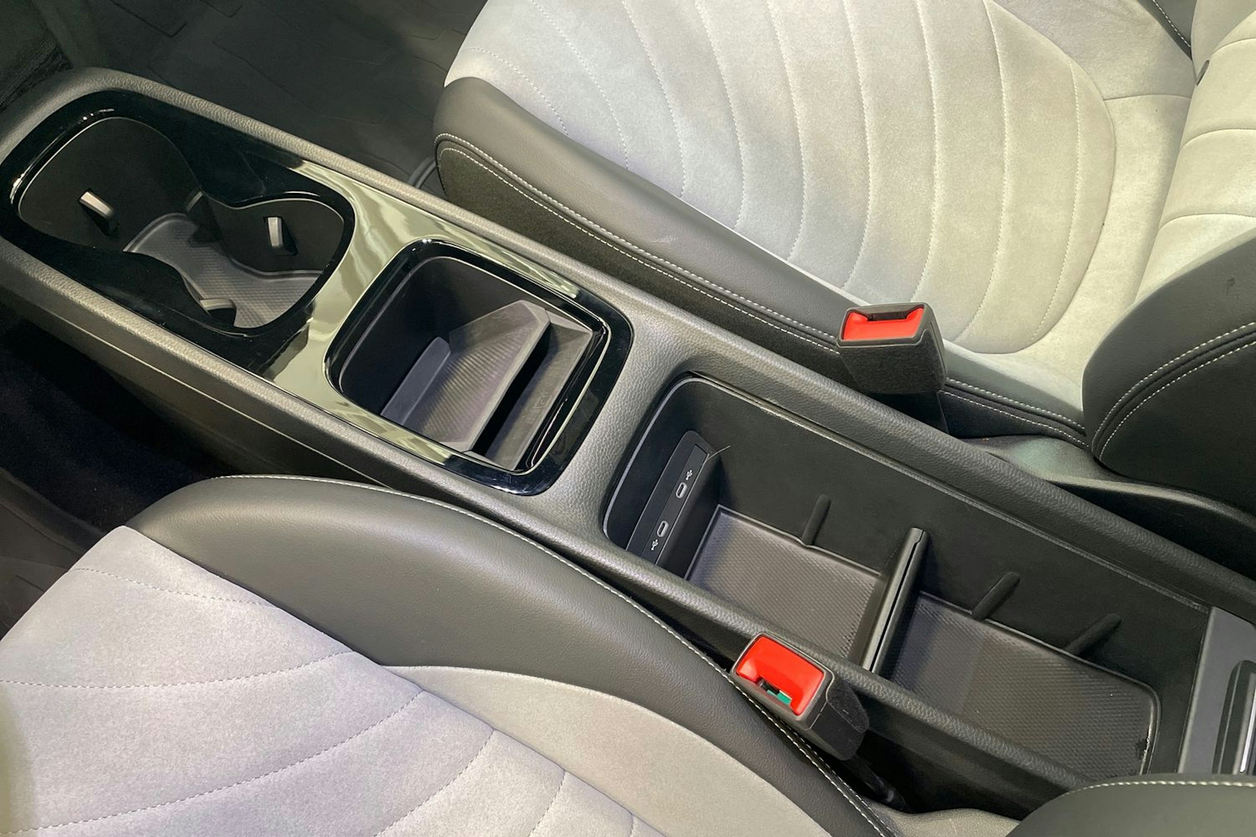 harmaa Volkswagen ID.3 2023 kuva 34.