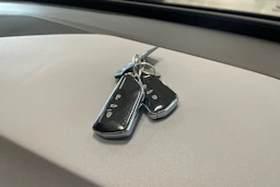 harmaa Volkswagen ID.3 2023 kuva 30.