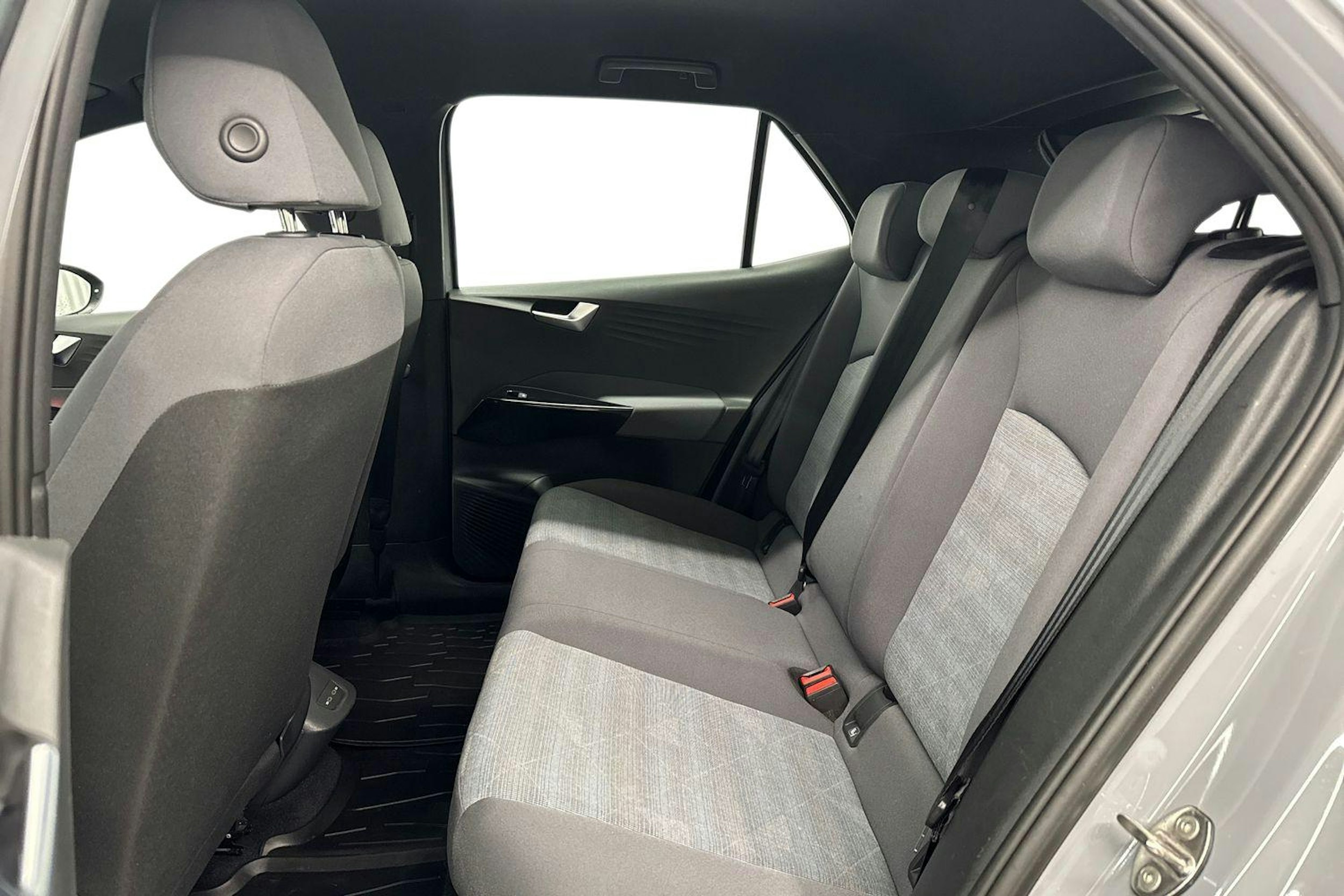 harmaa Volkswagen ID.3 2023 kuva 10.