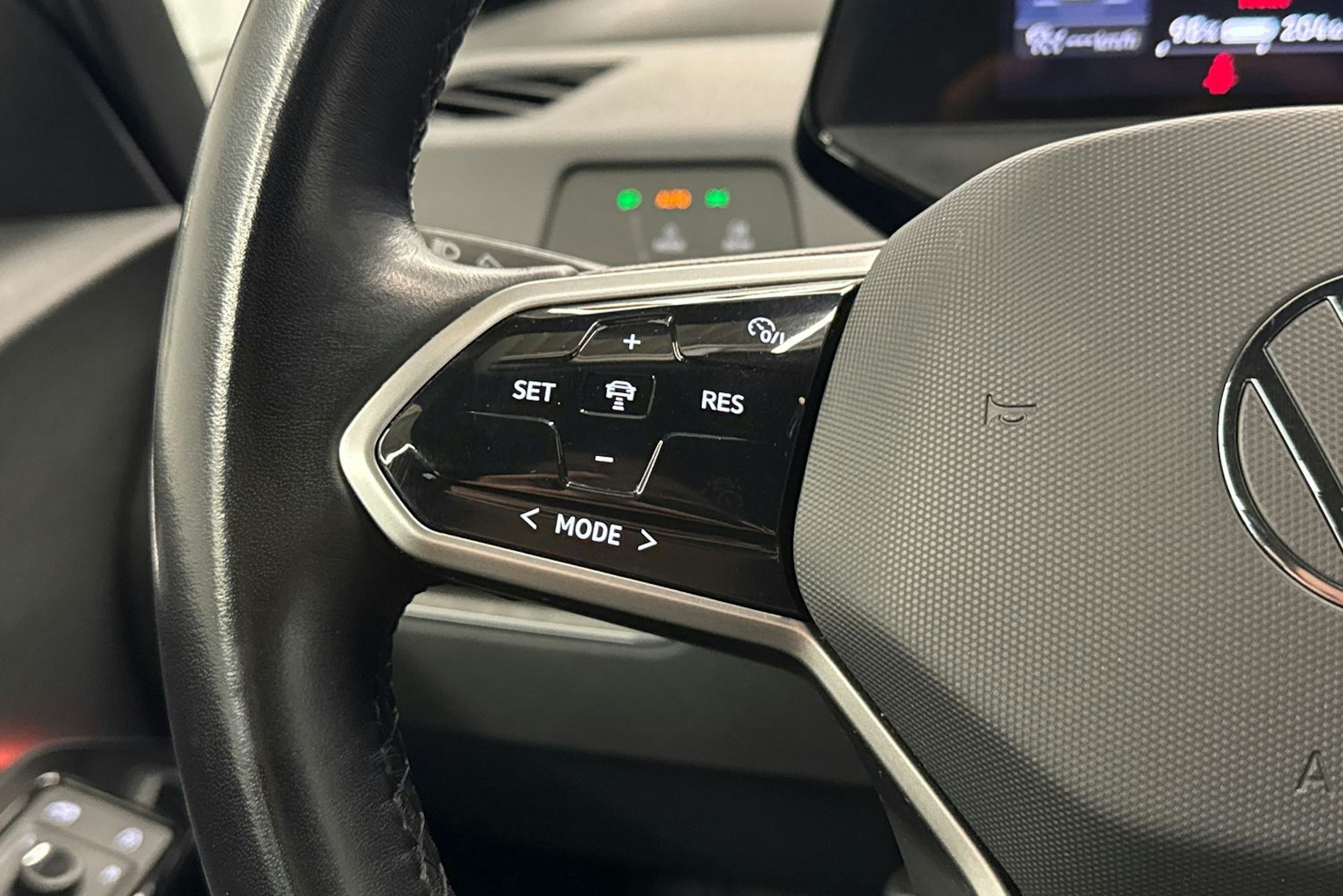 harmaa Volkswagen ID.3 2023 kuva 15.