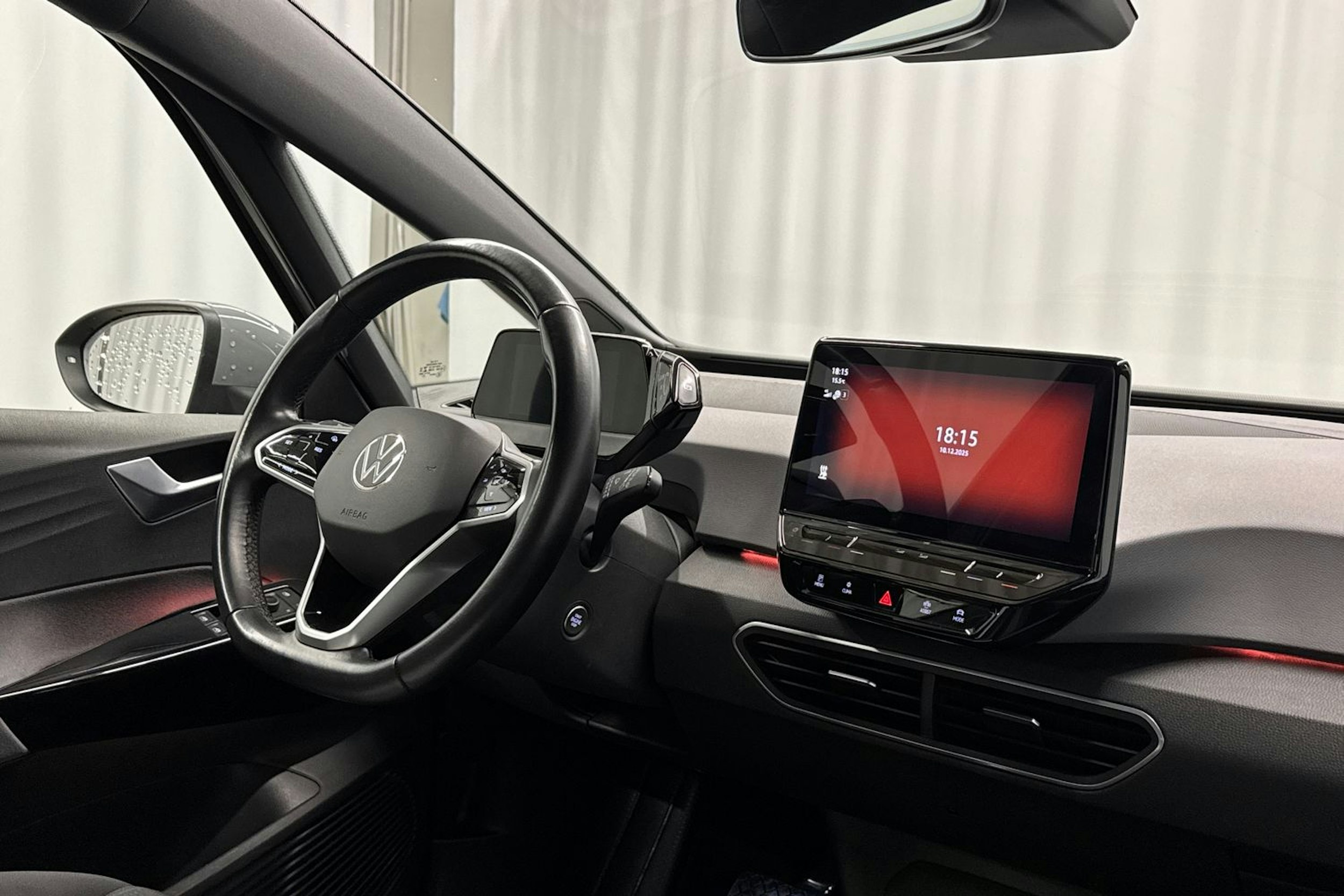 harmaa Volkswagen ID.3 2023 kuva 26.