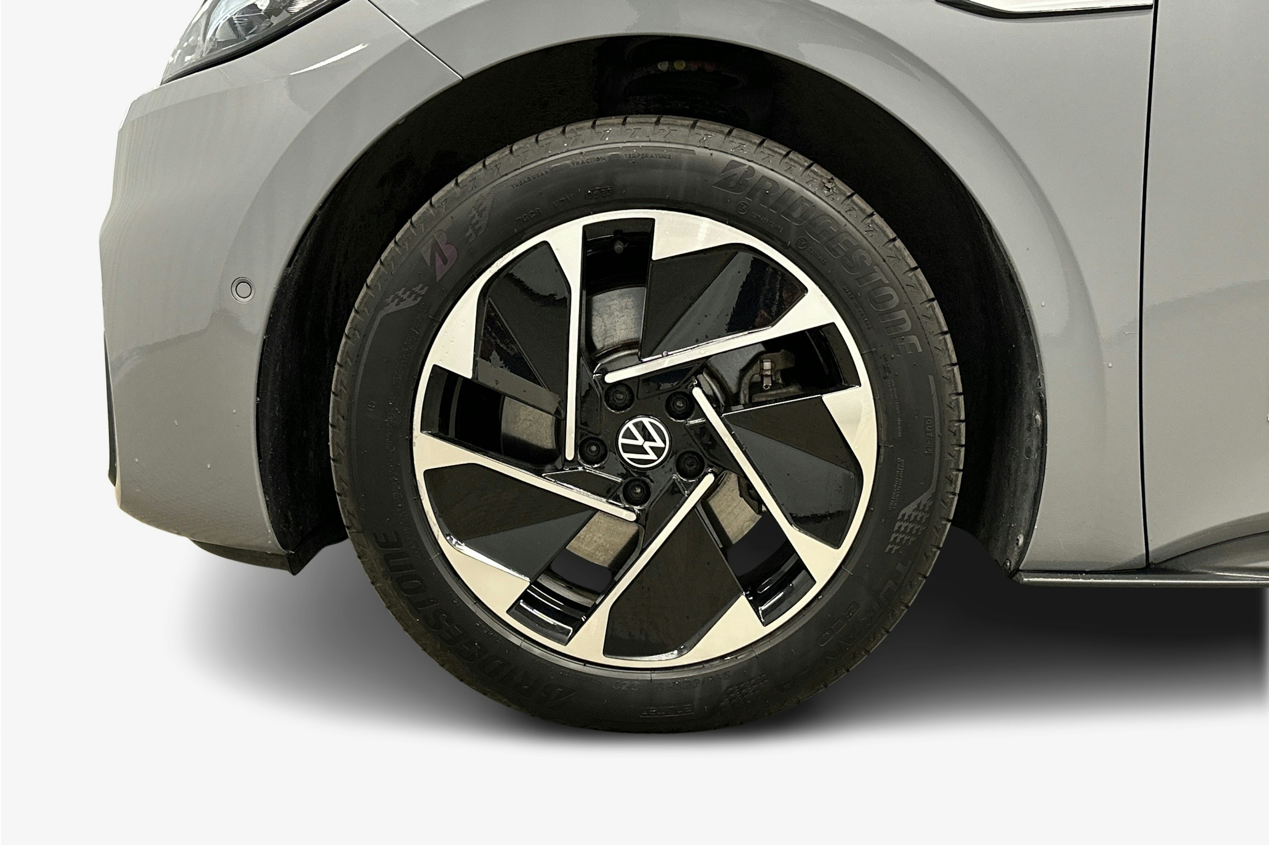 harmaa Volkswagen ID.3 2023 kuva 11.