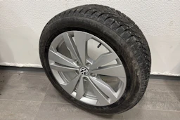 valkoinen Volkswagen ID.3 2023 kuva 10.