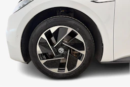 valkoinen Volkswagen ID.3 2023 kuva 12.
