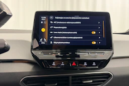 valkoinen Volkswagen ID.3 2023 kuva 23.