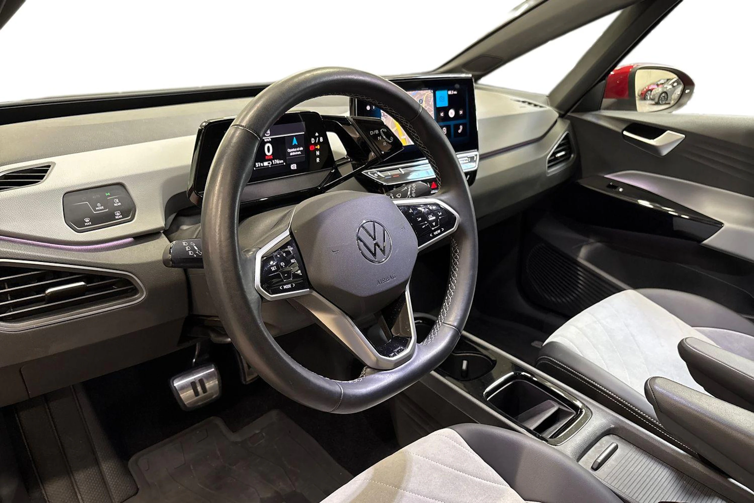 punainen Volkswagen ID.3 2023 kuva 6.