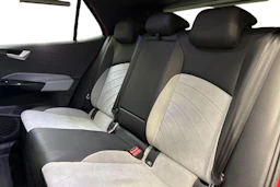 punainen Volkswagen ID.3 2023 kuva 8.