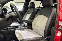 punainen Volkswagen ID.3 2023 kuva 11.