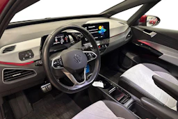punainen Volkswagen ID.3 2023 kuva 6.