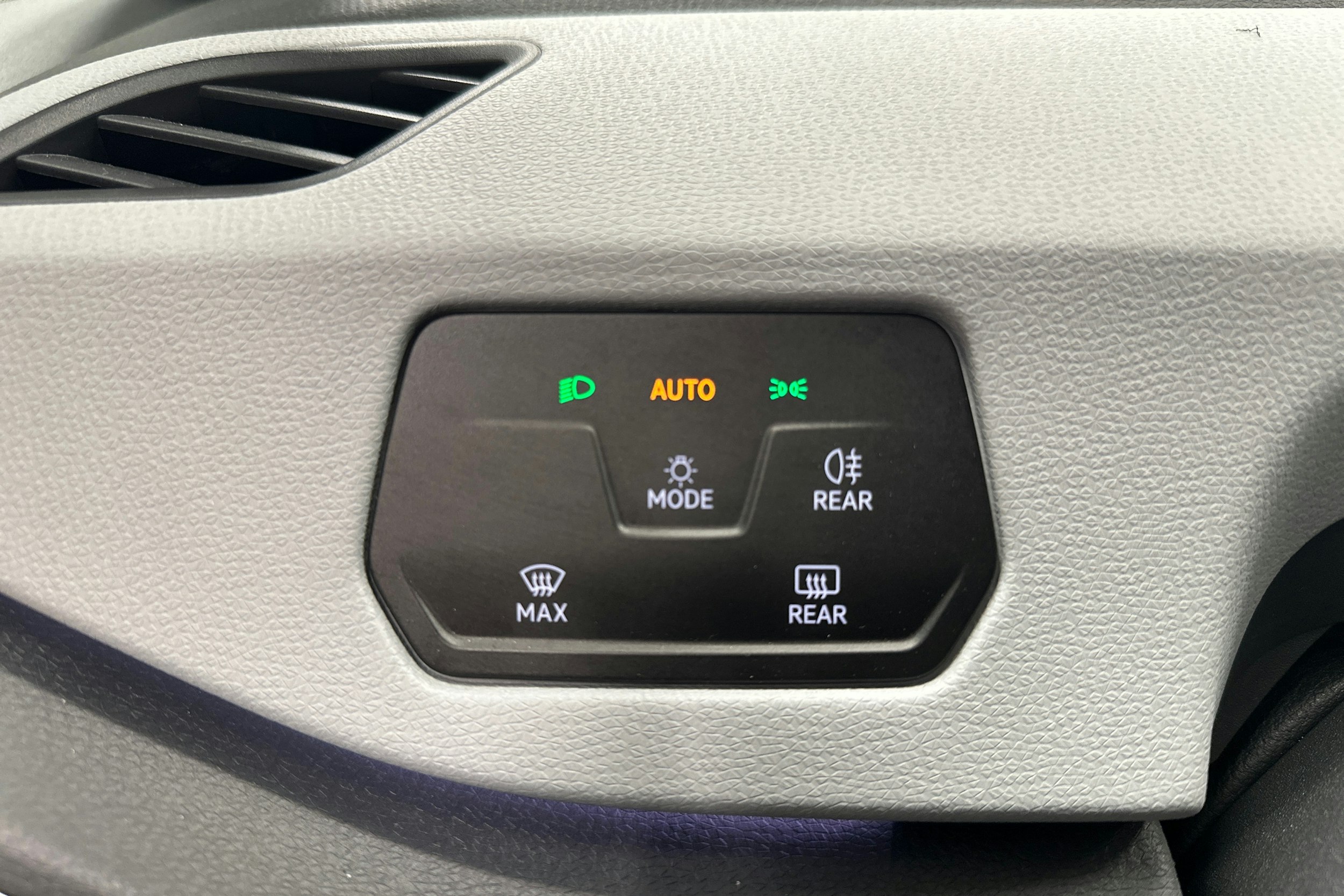 turkoosi Volkswagen ID.3 2023 kuva 17.