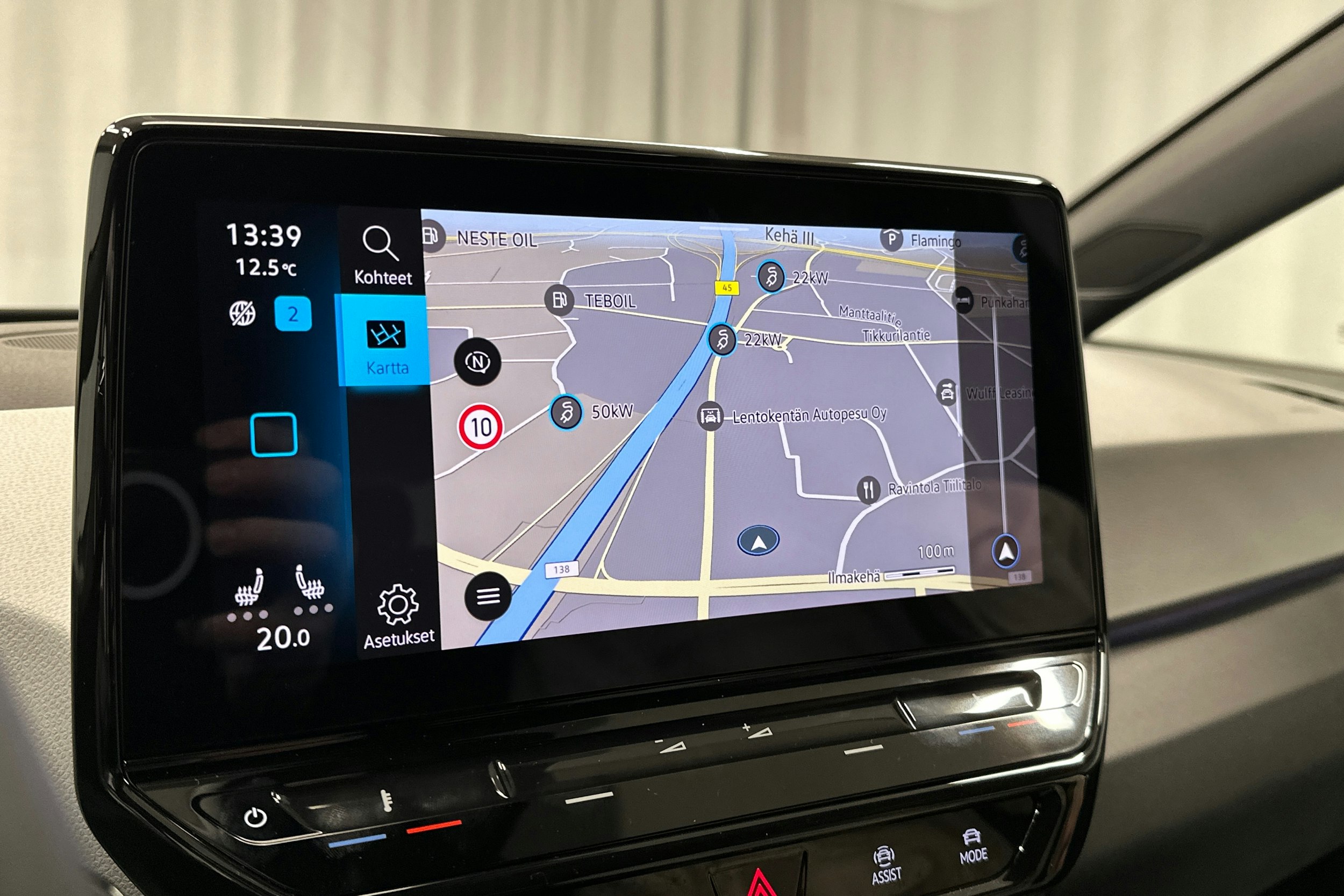 turkoosi Volkswagen ID.3 2023 kuva 18.