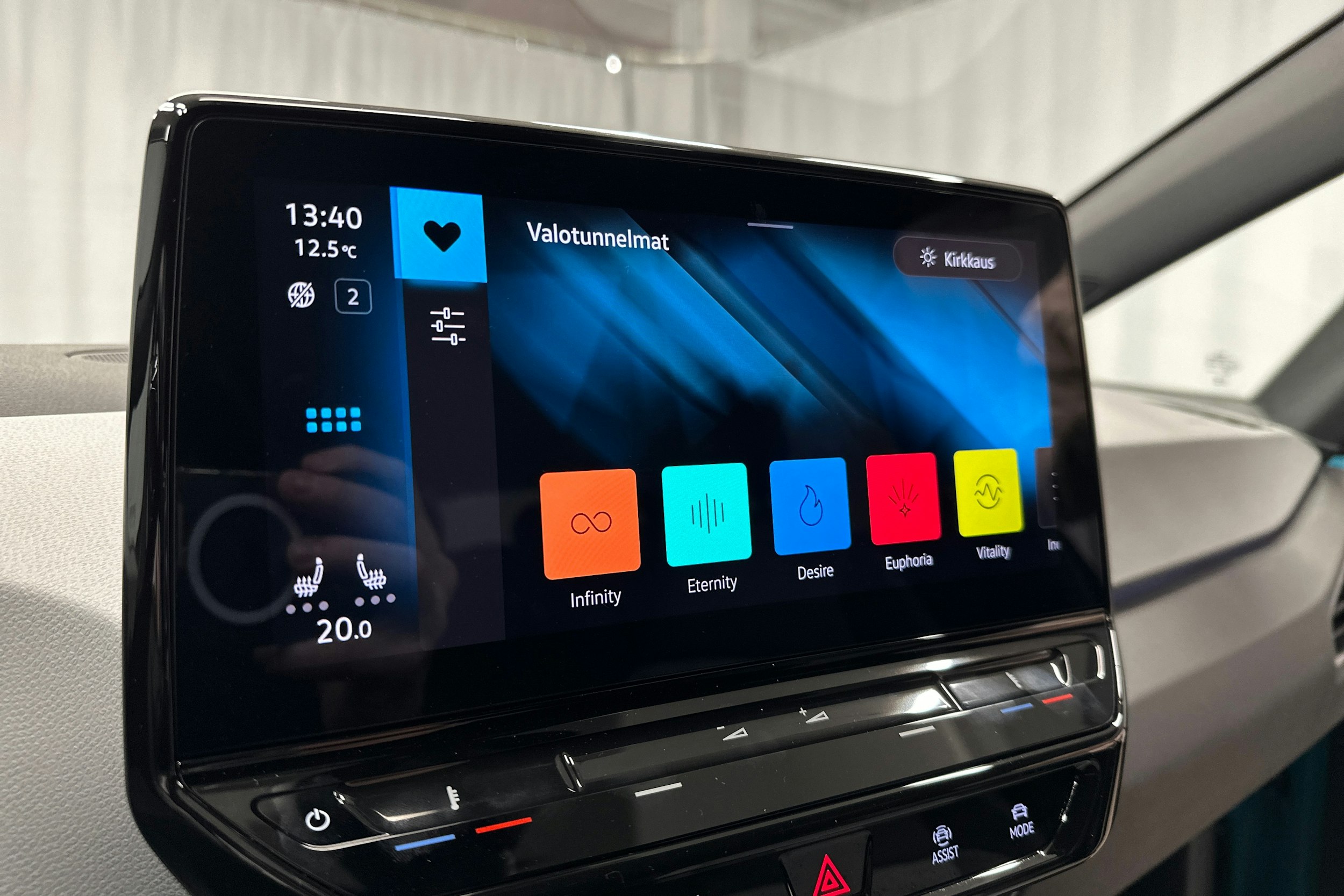 turkoosi Volkswagen ID.3 2023 kuva 21.