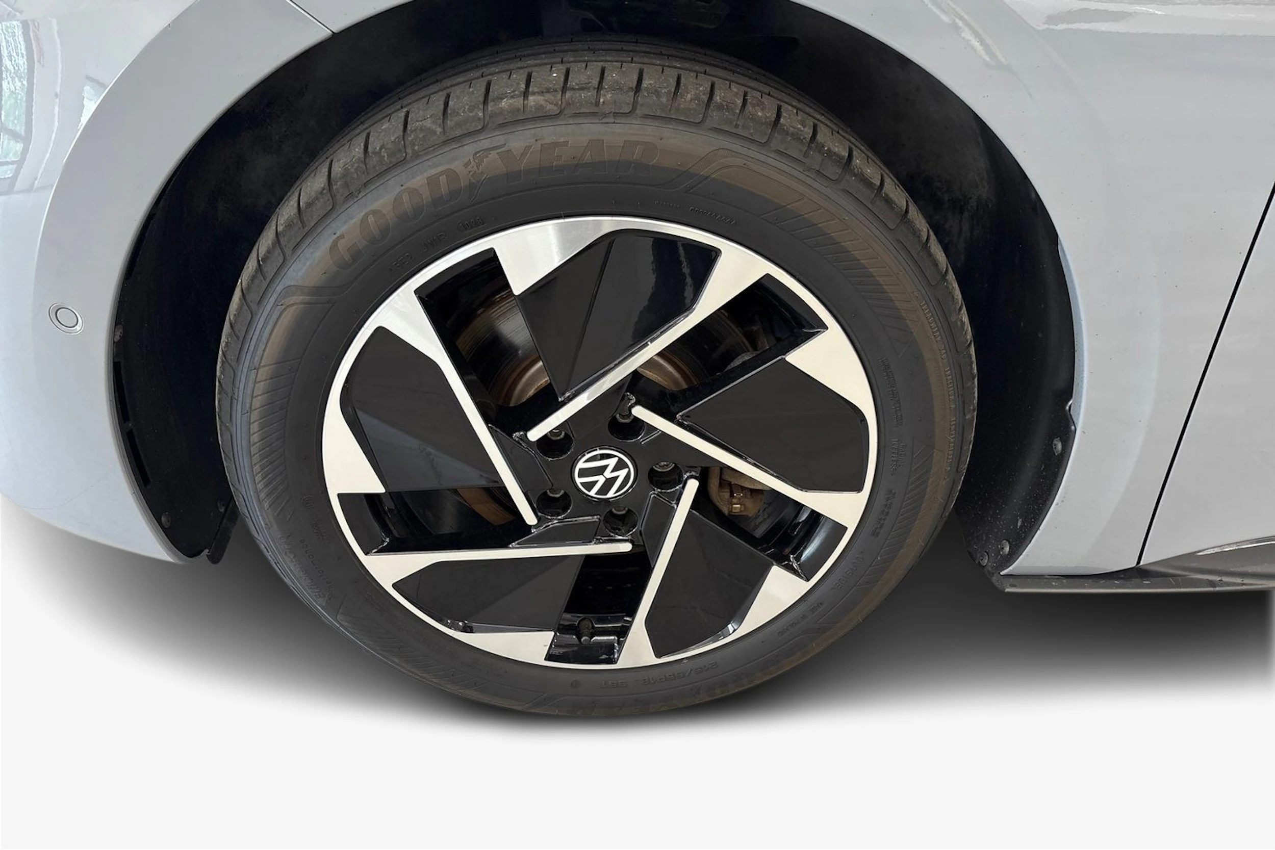 harmaa Volkswagen ID.3 2023 kuva 9.