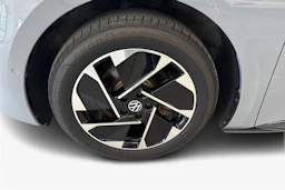 harmaa Volkswagen ID.3 2023 kuva 9.
