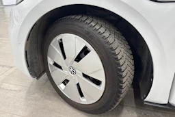 valkoinen Volkswagen ID.3 2023 kuva 13.