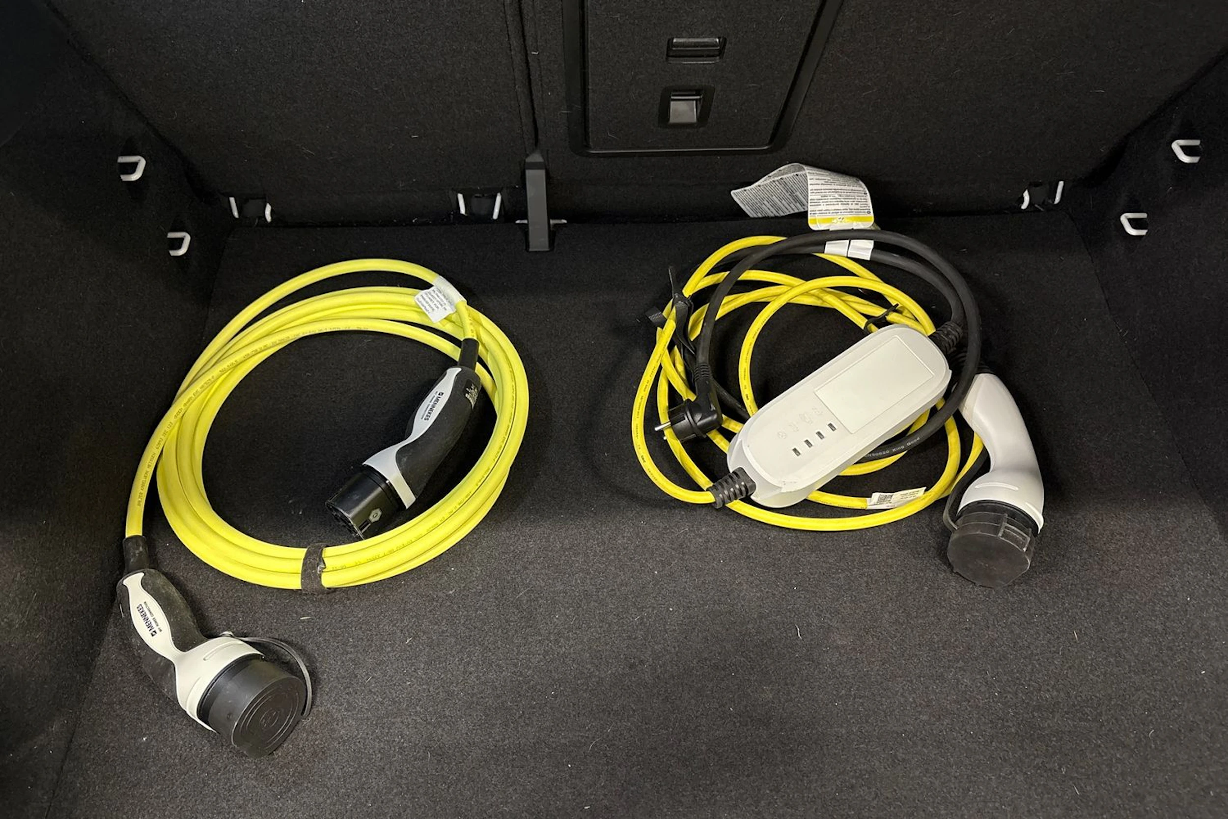 valkoinen Volkswagen ID.3 2023 kuva 16.