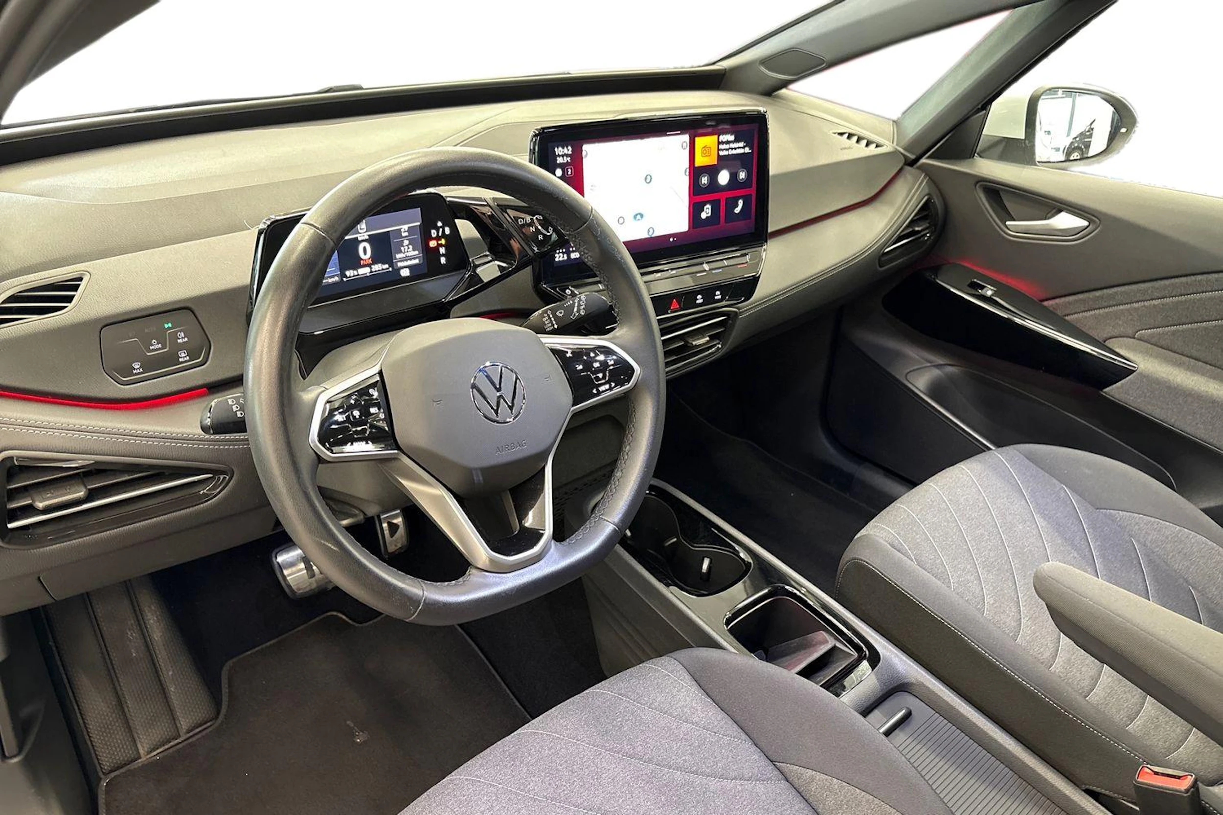valkoinen Volkswagen ID.3 2023 kuva 6.