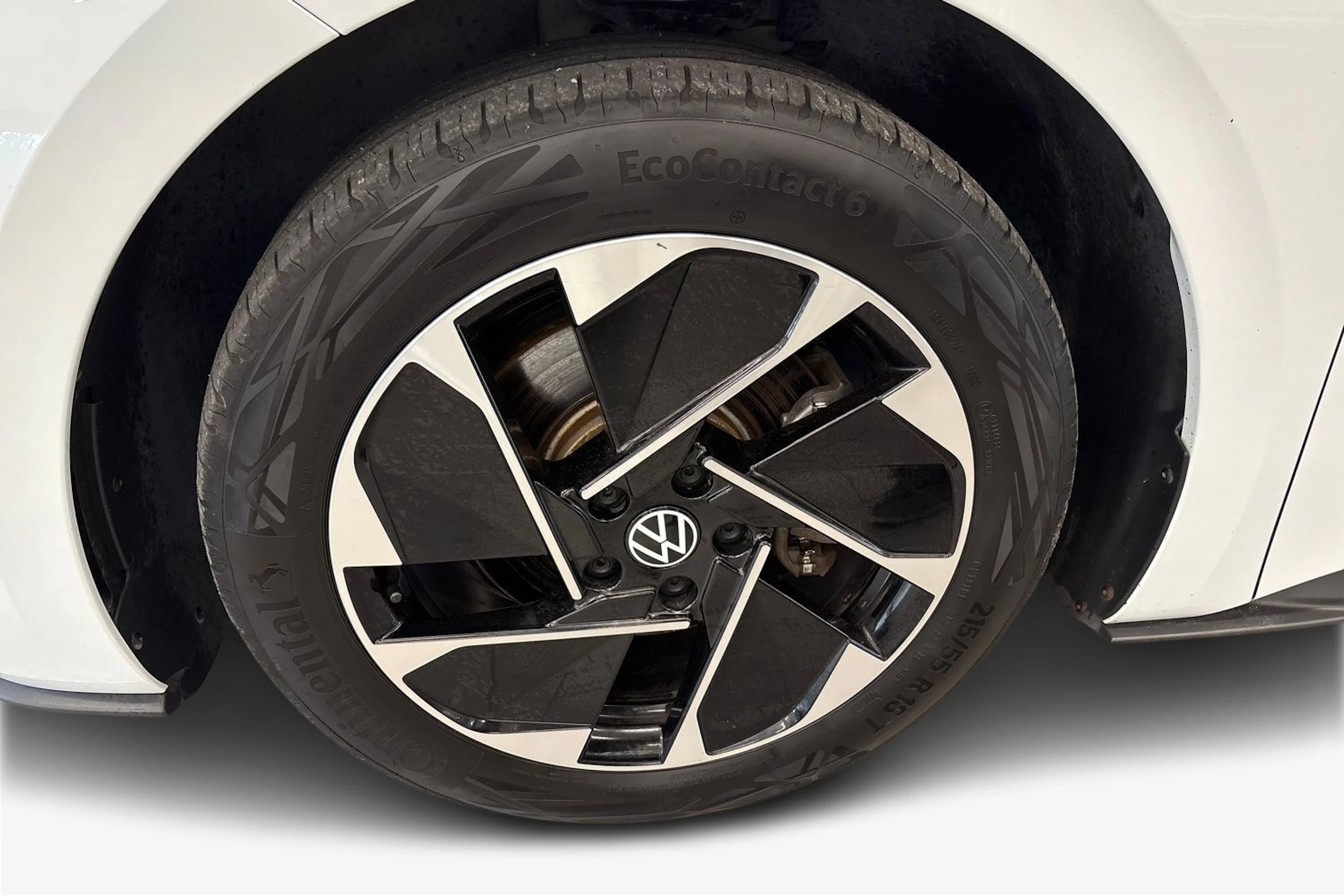 valkoinen Volkswagen ID.3 2023 kuva 9.