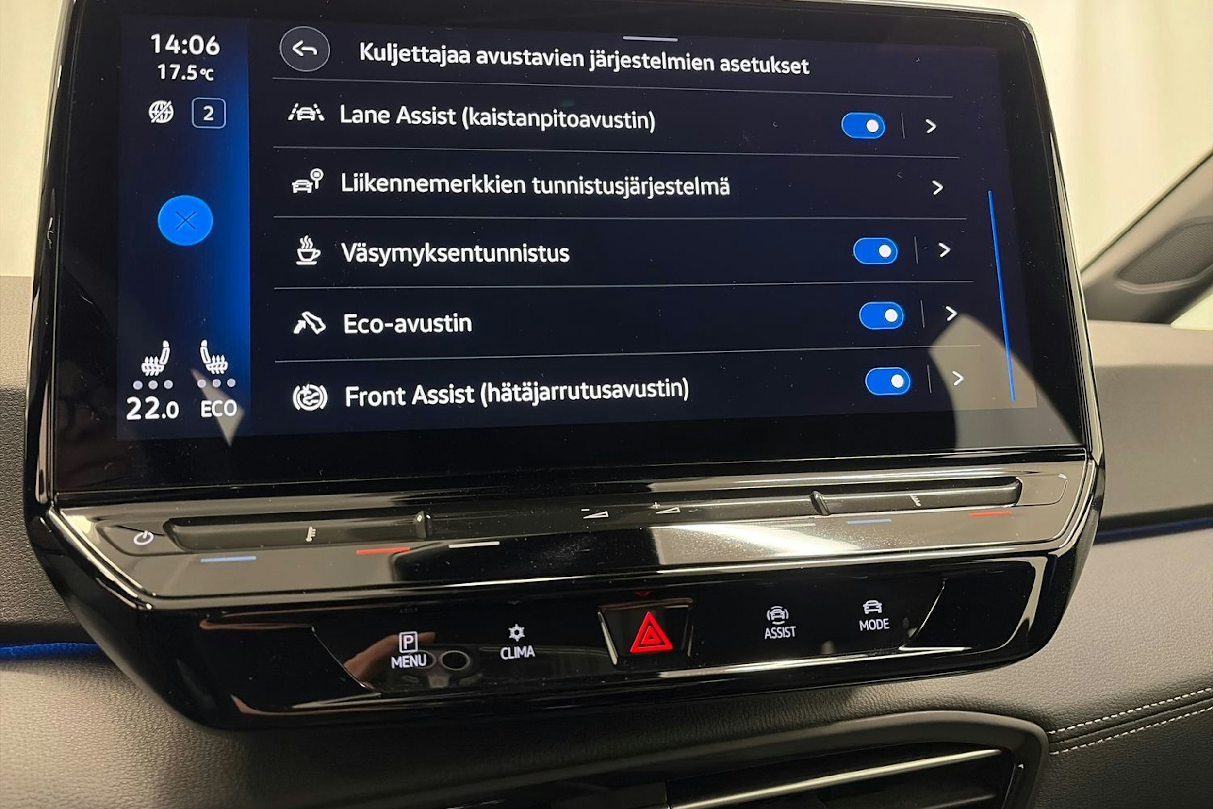 sininen Volkswagen ID.3 2023 kuva 24.