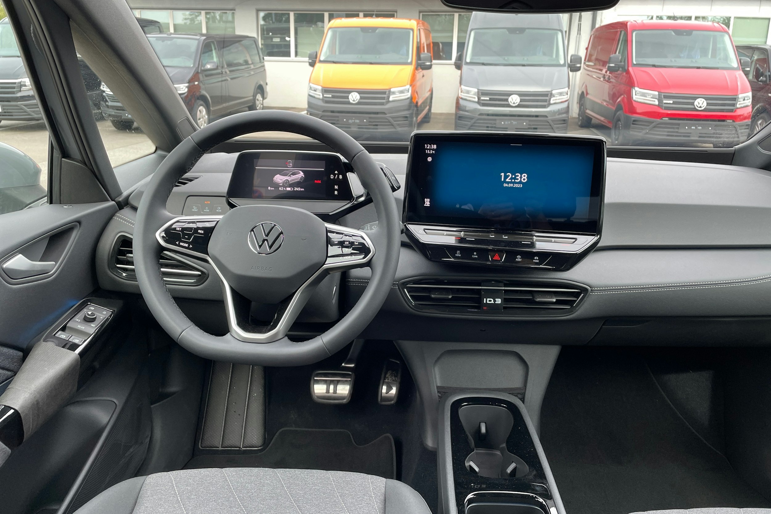 harmaa Volkswagen ID.3 2023 kuva 7.