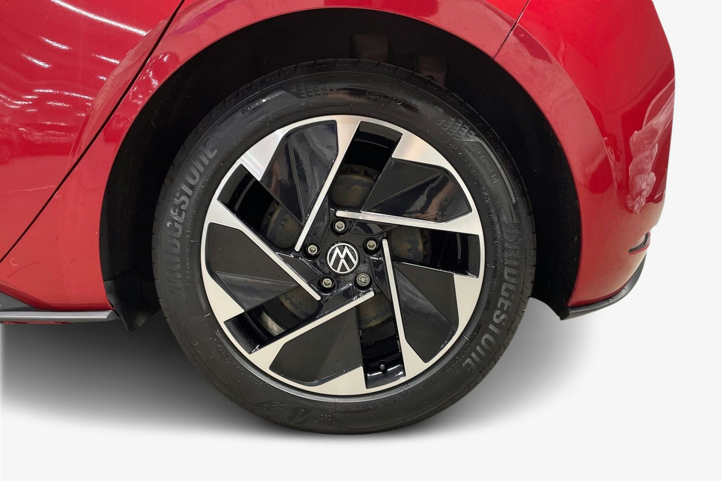 punainen Volkswagen ID.3 2023 kuva 9.