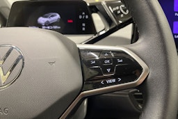 punainen Volkswagen ID.3 2023 kuva 27.