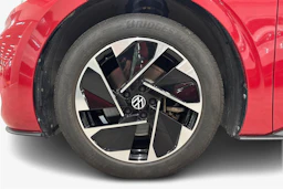 punainen Volkswagen ID.3 2023 kuva 9.