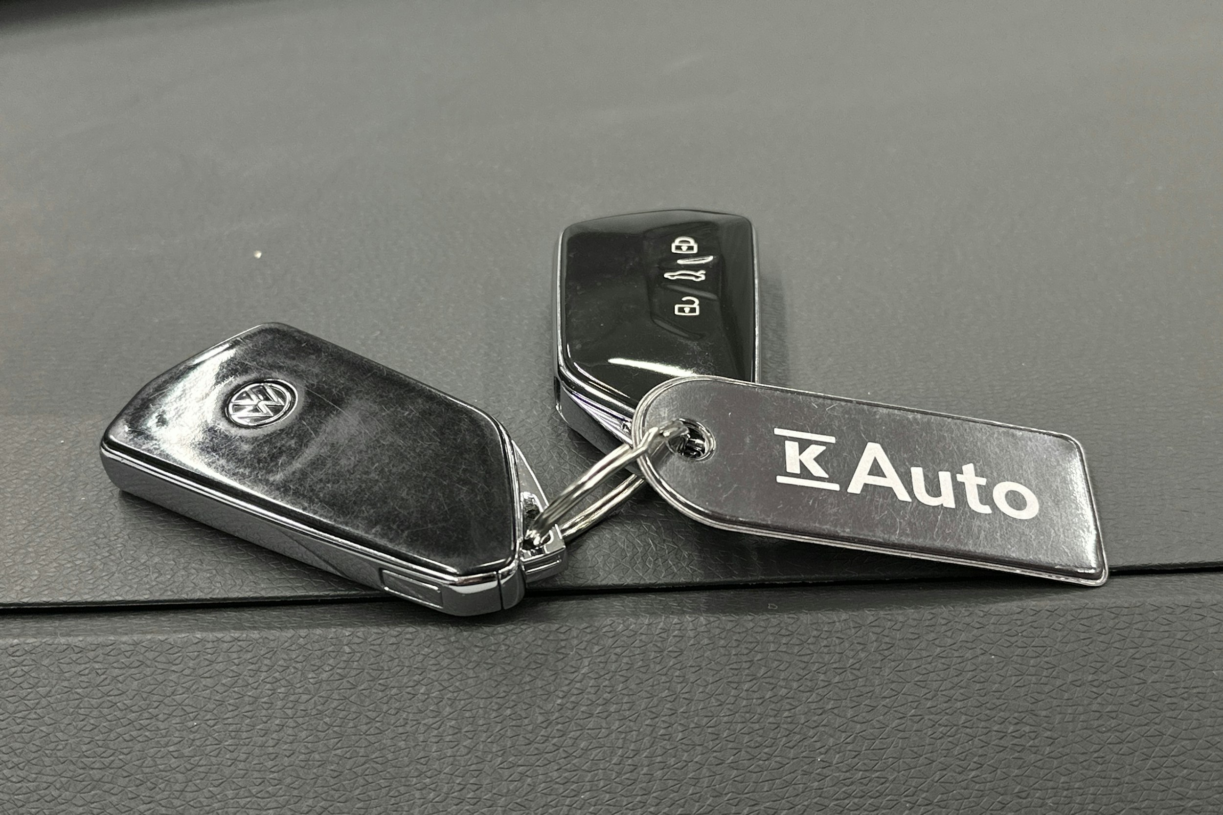 harmaa Volkswagen ID.3 2023 kuva 27.