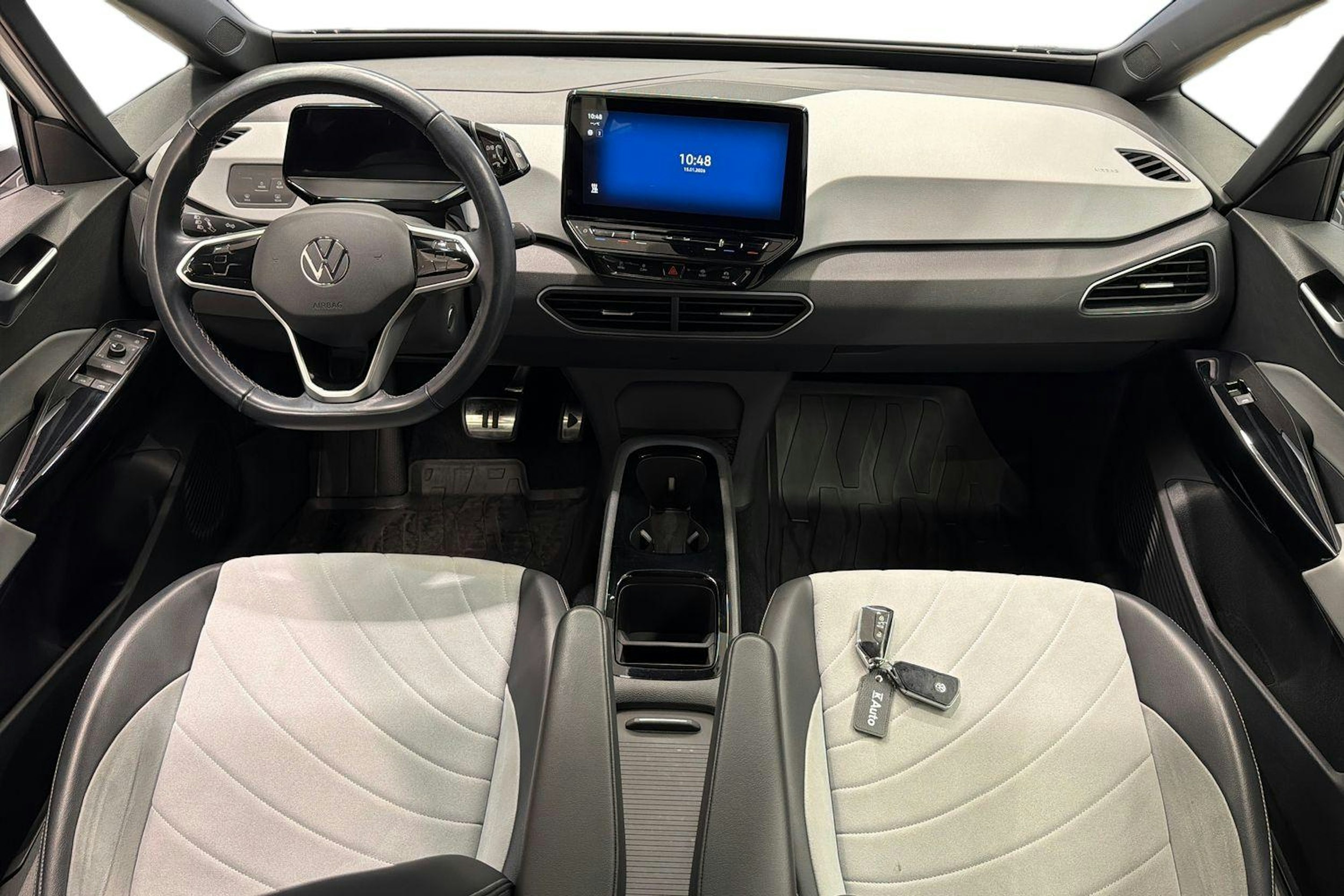 valkoinen Volkswagen ID.3 2023 kuva 9.