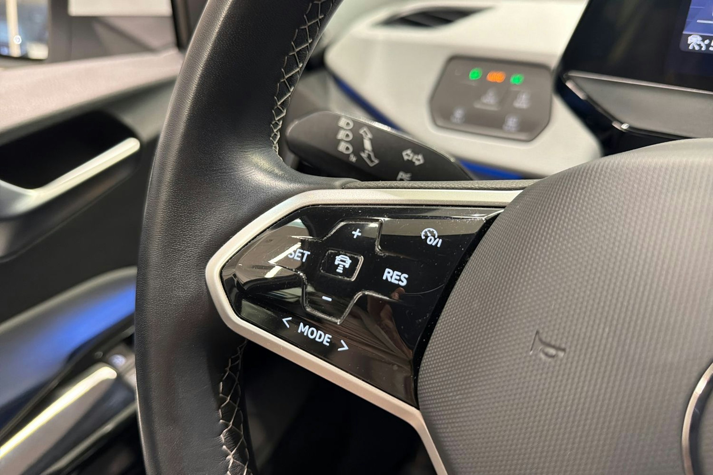 valkoinen Volkswagen ID.3 2023 kuva 21.