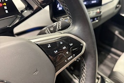 valkoinen Volkswagen ID.3 2023 kuva 22.