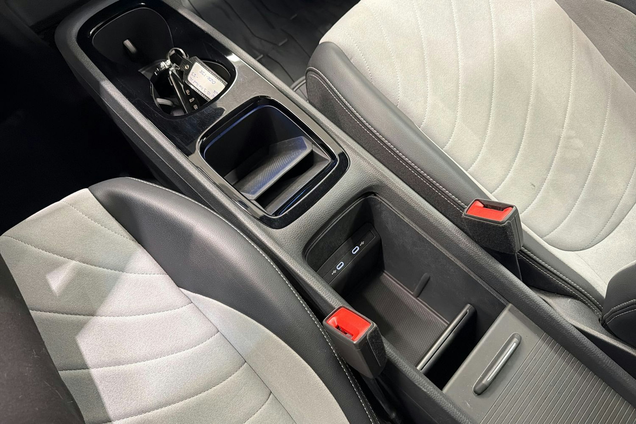 valkoinen Volkswagen ID.3 2023 kuva 23.