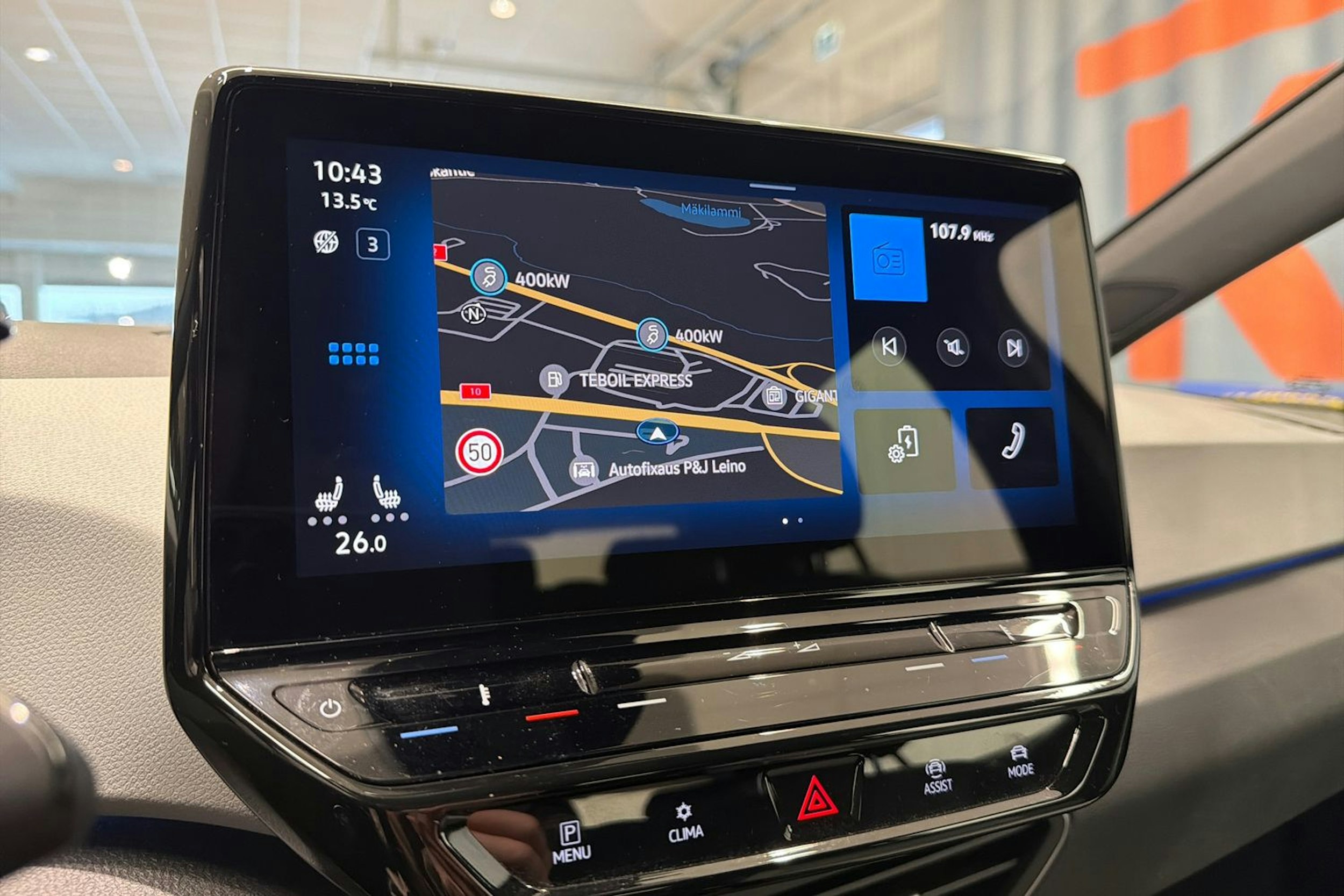 valkoinen Volkswagen ID.3 2023 kuva 24.