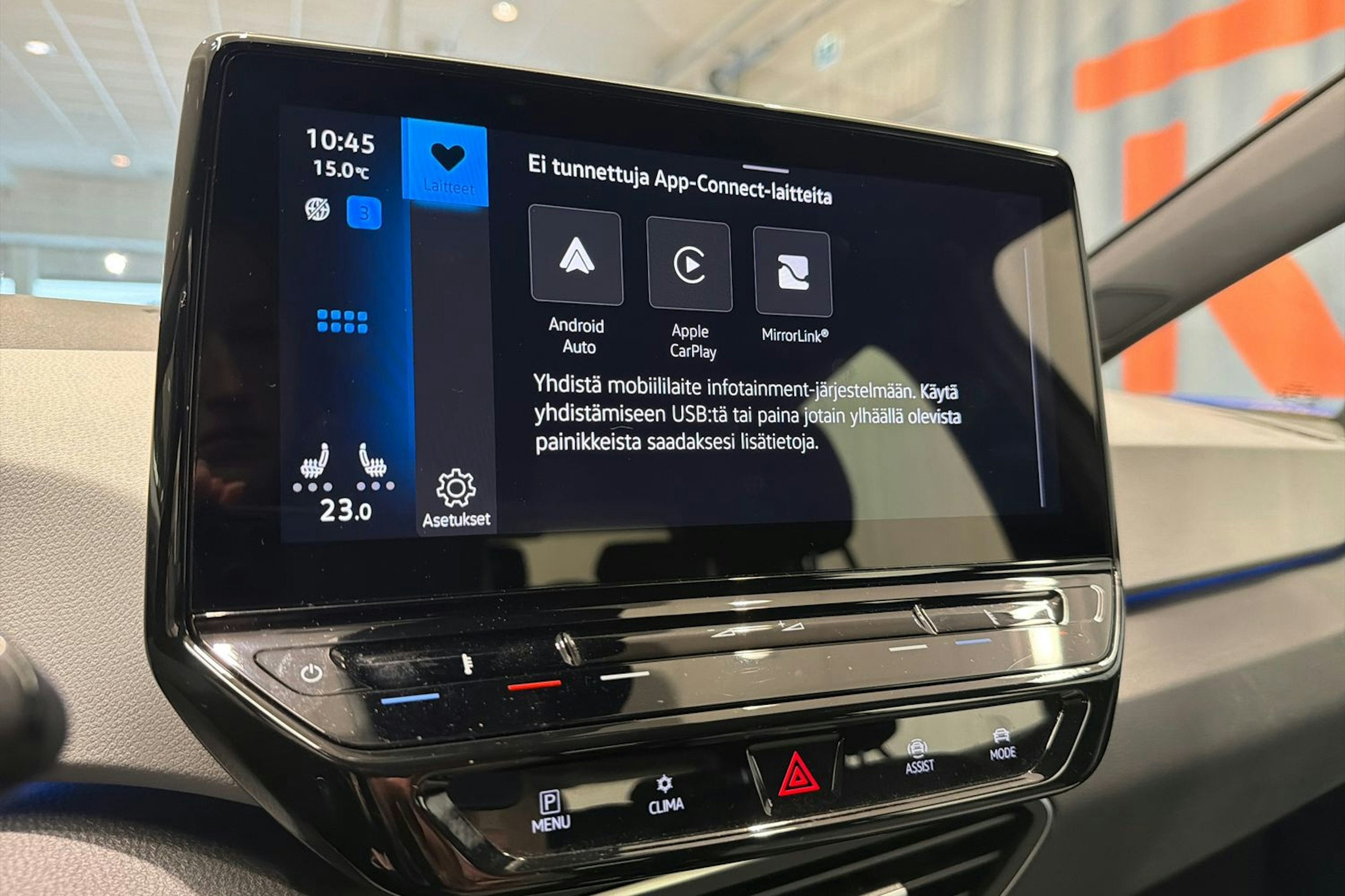 valkoinen Volkswagen ID.3 2023 kuva 29.