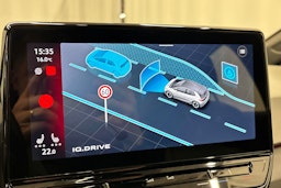 valkoinen Volkswagen ID.3 2023 kuva 27.