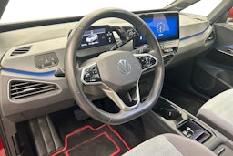 punainen Volkswagen ID.3 2023 kuva 6.