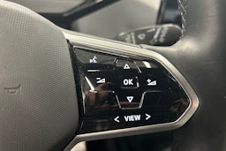 punainen Volkswagen ID.3 2023 kuva 19.